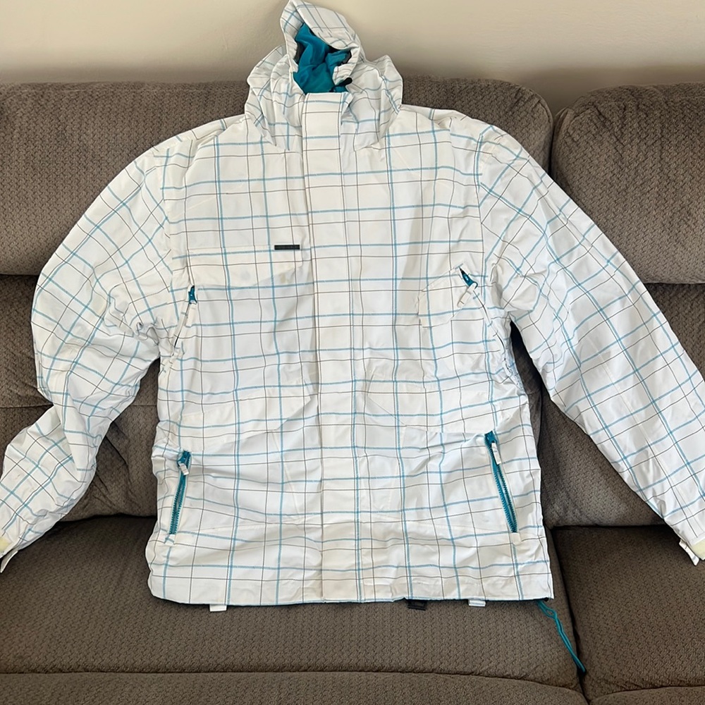 *WORN ONCE* men’s white and teal checkered Empyre ski jacket